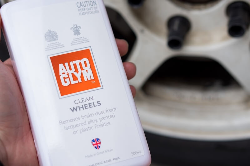 how to clean alloy wheels using Autoglym