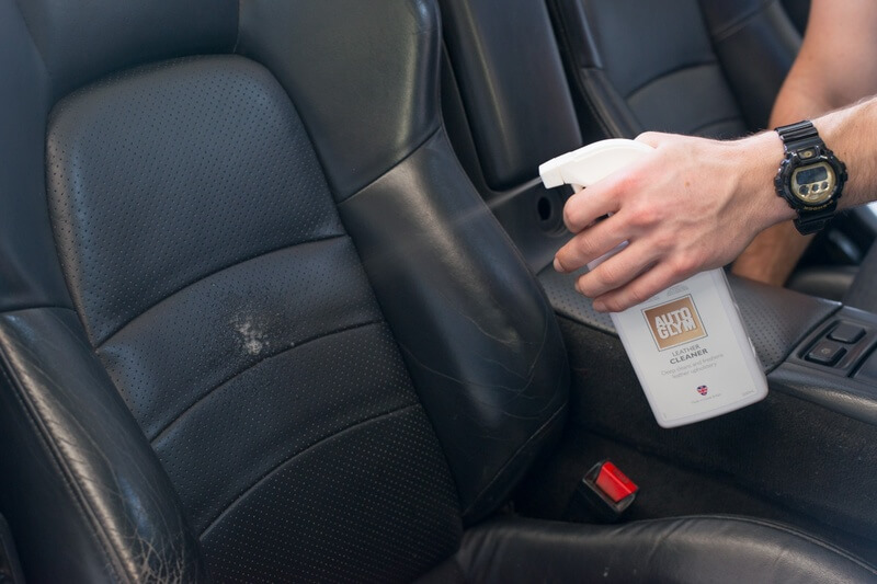 how to clean car interior leather using Autoglym