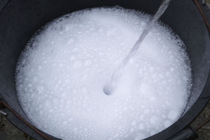 bodywork_shampoo_rich_foam_in_bucket_1__1_1__1_