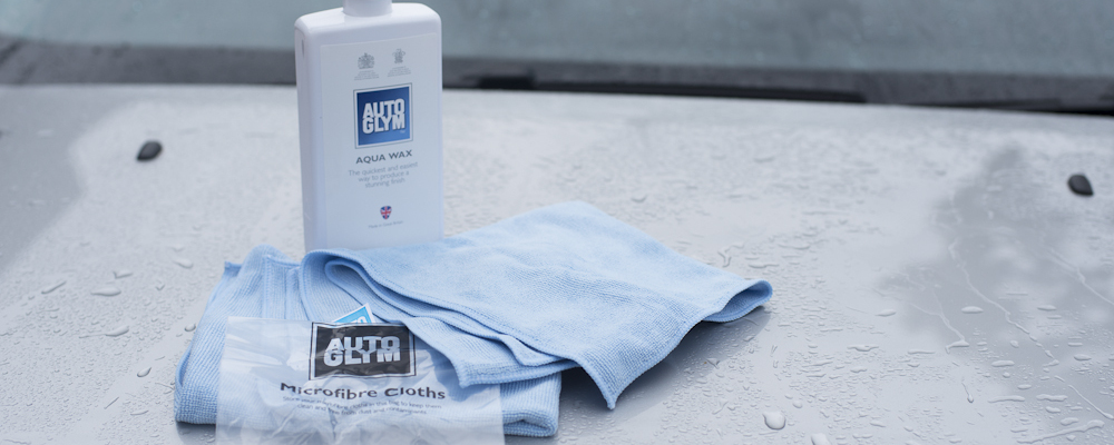 Quick car care solutions from Autoglym – Aqua Wax Kit