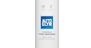 Foaming and Tyre Dressing with Autoglym